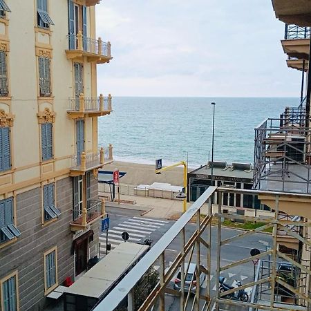 Apartamento Kello'S House Savona Exterior foto