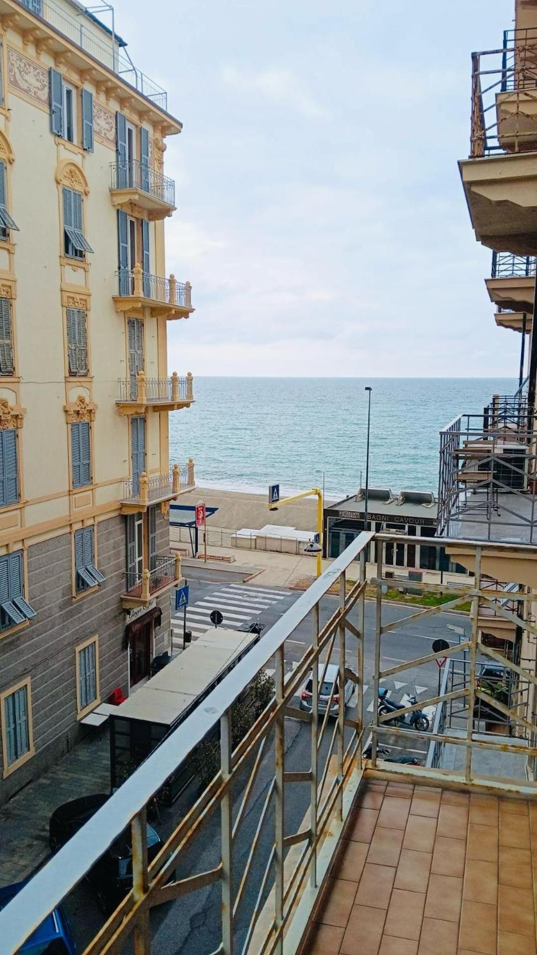 Apartamento Kello'S House Savona Exterior foto